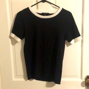 Short sleeve sweater